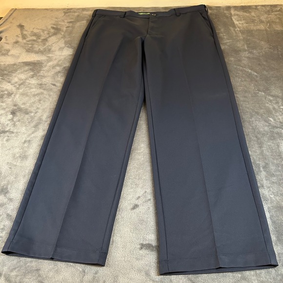 IZOD Golf Dress Pants Mens 36x30" Navy Blue Lightweight Slim Fit Flat Front - Picture 1 of 11